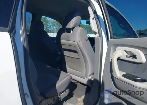 2010 Chevrolet Traverse Ls from USA, damaged, VIN 1GNLREED2AS106409